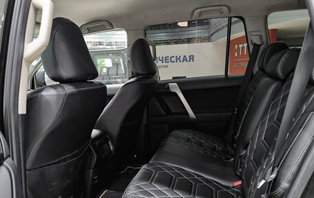 Toyota Land Cruiser Prado 150 рестайлинг 2, 2014 год, 2 950 000 рублей, 15 фотография