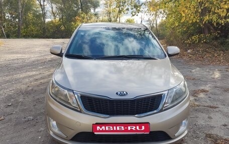 KIA Rio III рестайлинг, 2013 год, 870 000 рублей, 1 фотография