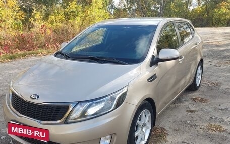 KIA Rio III рестайлинг, 2013 год, 870 000 рублей, 2 фотография