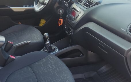 KIA Rio III рестайлинг, 2013 год, 870 000 рублей, 11 фотография