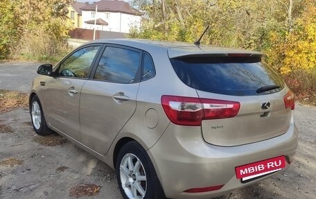 KIA Rio III рестайлинг, 2013 год, 870 000 рублей, 4 фотография