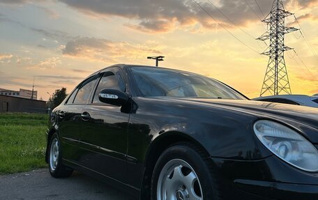 Mercedes-Benz E-Класс, 2003 год, 690 000 рублей, 4 фотография