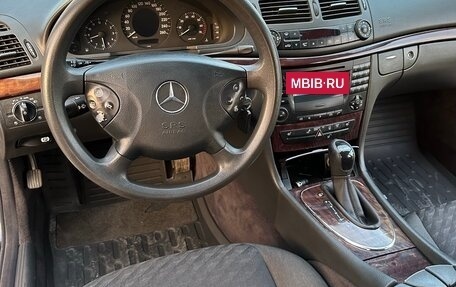 Mercedes-Benz E-Класс, 2003 год, 690 000 рублей, 19 фотография