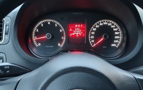 Volkswagen Polo VI (EU Market), 2011 год, 1 200 000 рублей, 16 фотография