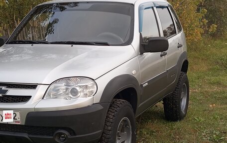 Chevrolet Niva I рестайлинг, 2011 год, 500 000 рублей, 13 фотография