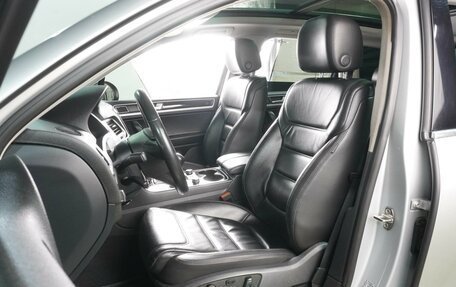 Volkswagen Touareg III, 2013 год, 2 940 000 рублей, 10 фотография