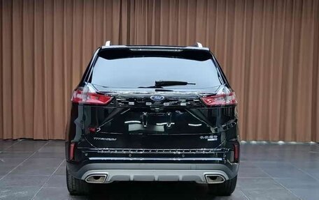 Ford Edge II рестайлинг, 2021 год, 2 700 000 рублей, 5 фотография