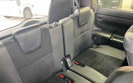 Toyota Voxy III, 2021 год, 2 300 000 рублей, 9 фотография