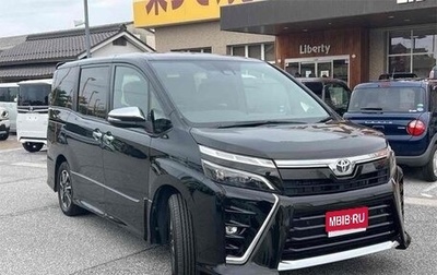Toyota Voxy III, 2021 год, 2 300 000 рублей, 1 фотография
