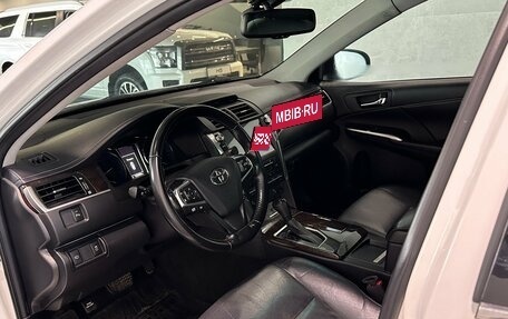Toyota Camry, 2017 год, 2 450 000 рублей, 7 фотография