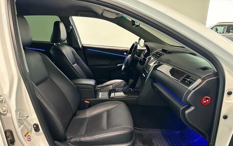 Toyota Camry, 2017 год, 2 450 000 рублей, 19 фотография
