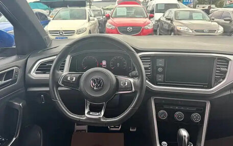 Volkswagen T-Roc I, 2022 год, 1 214 555 рублей, 8 фотография