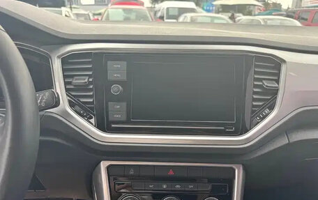 Volkswagen T-Roc I, 2022 год, 1 214 555 рублей, 13 фотография