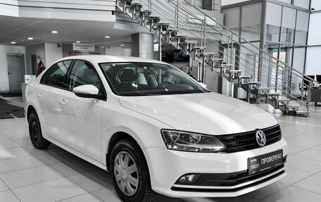 Volkswagen Jetta VI, 2016 год, 1 365 000 рублей, 3 фотография