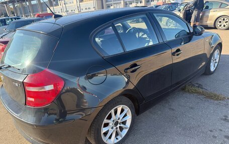 BMW 1 серия, 2011 год, 500 000 рублей, 4 фотография