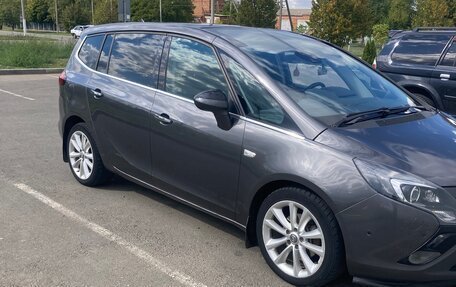 Opel Zafira C рестайлинг, 2012 год, 850 000 рублей, 2 фотография