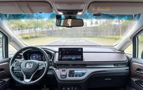 Honda Odyssey IV, 2021 год, 2 400 500 рублей, 11 фотография