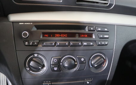 BMW 1 серия, 2011 год, 739 990 рублей, 15 фотография