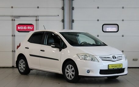 Toyota Auris II, 2010 год, 857 000 рублей, 3 фотография