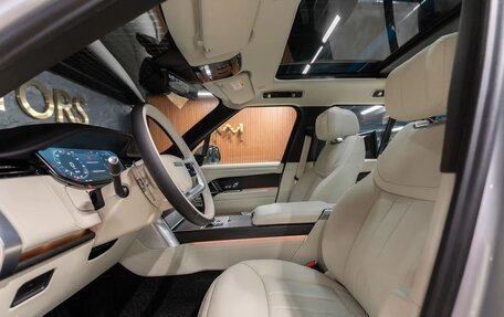 Land Rover Range Rover IV рестайлинг, 2024 год, 21 990 000 рублей, 10 фотография