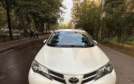 Toyota RAV4, 2014 год, 2 300 000 рублей, 2 фотография