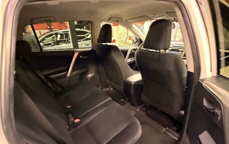 Toyota RAV4, 2014 год, 2 300 000 рублей, 10 фотография