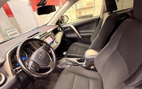 Toyota RAV4, 2014 год, 2 300 000 рублей, 8 фотография