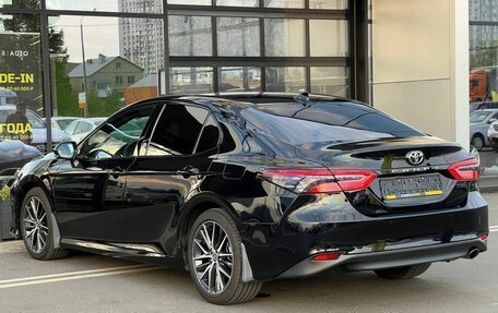 Toyota Camry, 2021 год, 3 575 000 рублей, 7 фотография