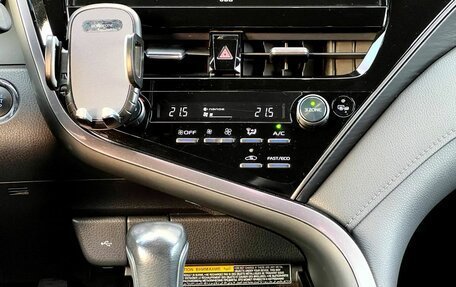 Toyota Camry, 2021 год, 3 575 000 рублей, 14 фотография