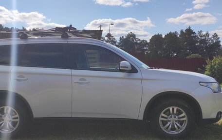 Mitsubishi Outlander III рестайлинг 3, 2014 год, 1 500 000 рублей, 5 фотография