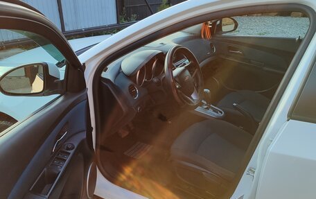 Chevrolet Cruze II, 2012 год, 930 000 рублей, 3 фотография