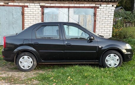 Renault Logan I, 2013 год, 500 000 рублей, 2 фотография