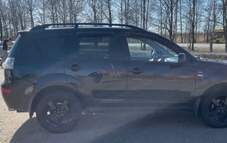 Mitsubishi Outlander III рестайлинг 3, 2007 год, 850 000 рублей, 1 фотография
