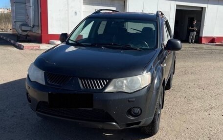 Mitsubishi Outlander III рестайлинг 3, 2007 год, 850 000 рублей, 10 фотография