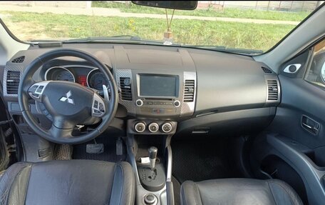 Mitsubishi Outlander III рестайлинг 3, 2007 год, 850 000 рублей, 3 фотография