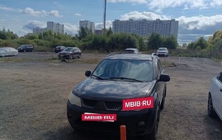 Mitsubishi Outlander III рестайлинг 3, 2007 год, 850 000 рублей, 12 фотография