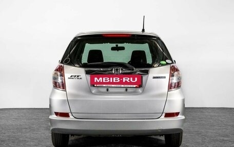 Honda Fit Shuttle I рестайлинг, 2014 год, 920 000 рублей, 4 фотография