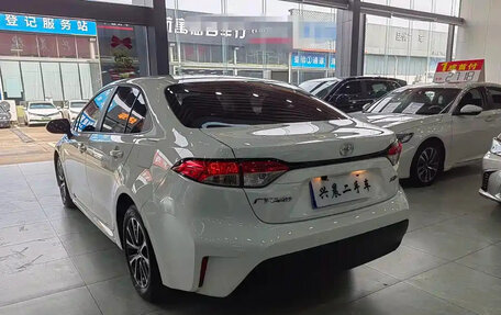 Toyota Corolla, 2022 год, 1 350 000 рублей, 4 фотография