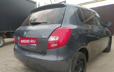 Skoda Fabia II, 2011 год, 350 000 рублей, 6 фотография