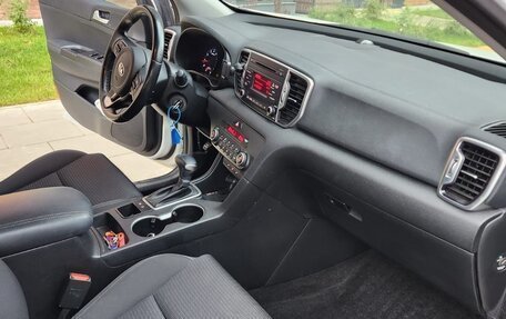 KIA Sportage IV рестайлинг, 2017 год, 2 150 000 рублей, 15 фотография