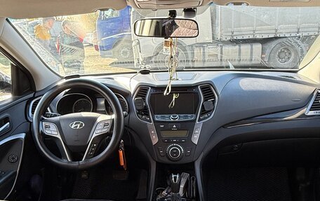 Hyundai Santa Fe III рестайлинг, 2013 год, 2 000 000 рублей, 20 фотография