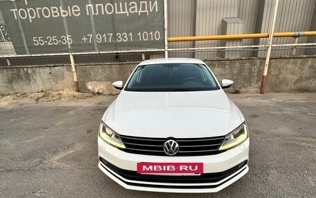 Volkswagen Jetta VI, 2017 год, 1 190 000 рублей, 2 фотография