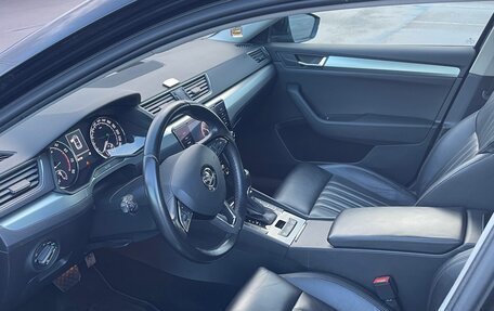 Skoda Superb III рестайлинг, 2017 год, 1 650 000 рублей, 6 фотография