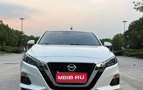 Nissan Altima VI (L34), 2022 год, 2 000 000 рублей, 2 фотография
