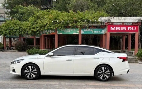 Nissan Altima VI (L34), 2022 год, 2 000 000 рублей, 5 фотография