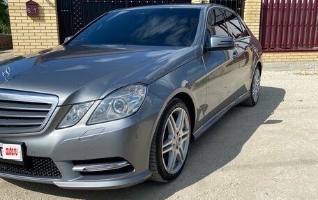 Mercedes-Benz E-Класс, 2012 год, 1 650 000 рублей, 2 фотография
