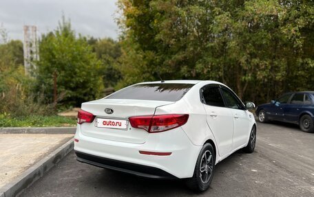 KIA Rio III рестайлинг, 2015 год, 359 000 рублей, 4 фотография