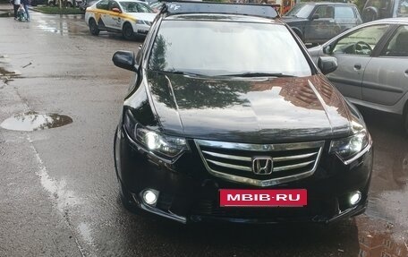 Honda Accord VIII рестайлинг, 2011 год, 970 000 рублей, 3 фотография