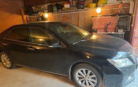 Toyota Camry, 2012 год, 2 100 000 рублей, 2 фотография