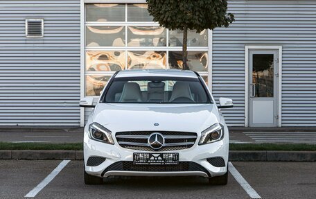 Mercedes-Benz A-Класс, 2015 год, 1 455 000 рублей, 2 фотография